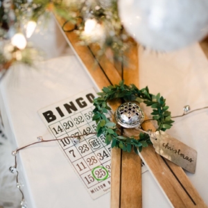 Christmas Gift Wrapping Ideas - Creative Christmas Gift Toppers by Home Stories A to Z