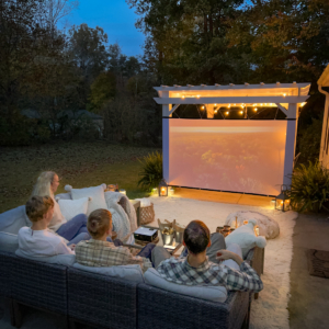 outdoor movie projector screen