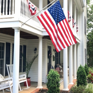 Patriotic Decor for July 4th - Classic Americana Decor by Home Stories A to Z