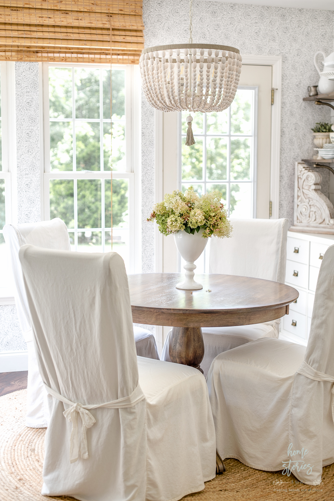 serena and lily wallpaper breakfast room